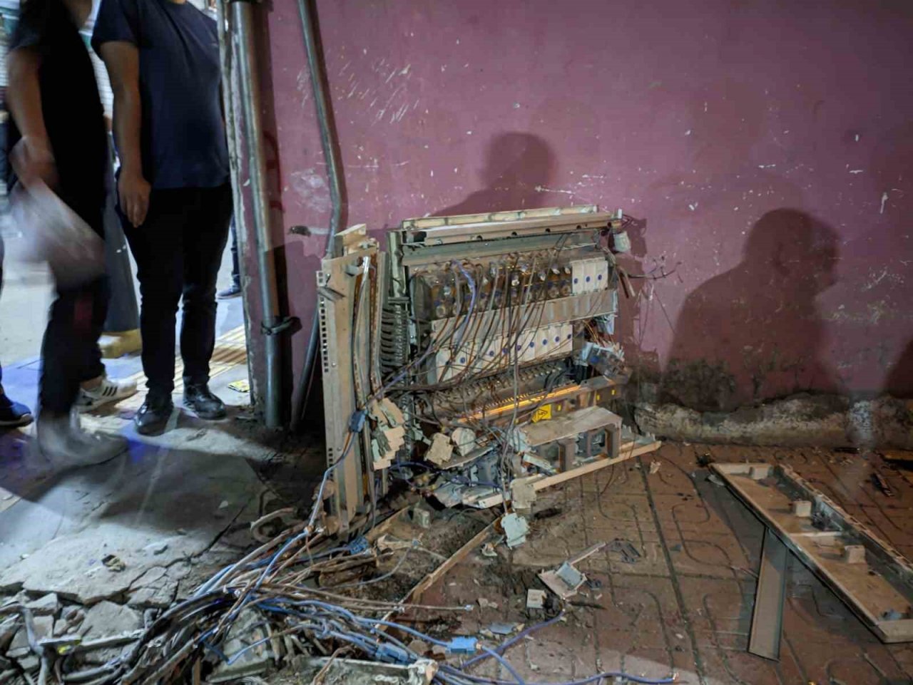 Bismil’de otomobiller kafa kafaya çarpıştı