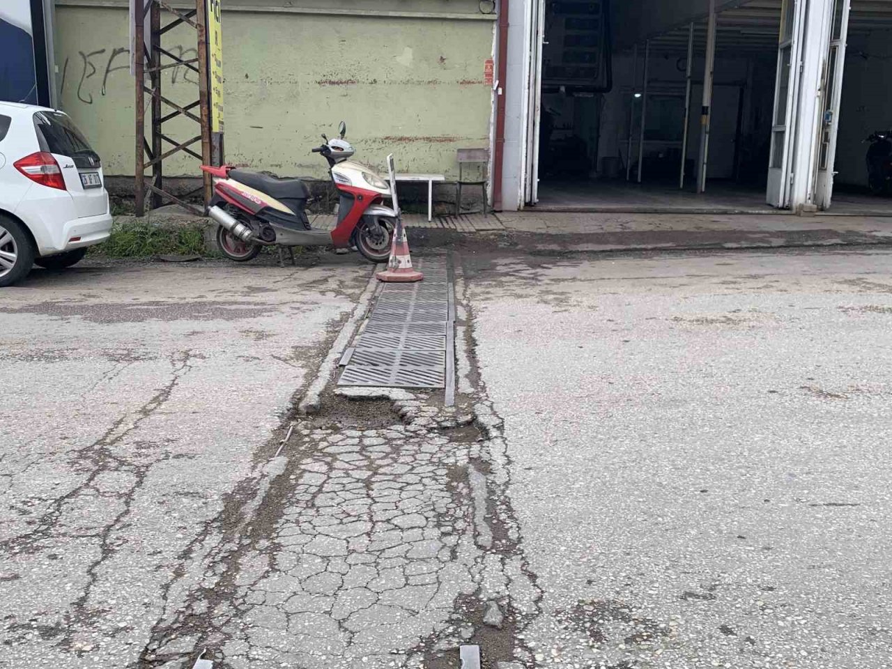 Küçük Sanayi Bölgesine sağlam giren araç arızalı çıkıyor