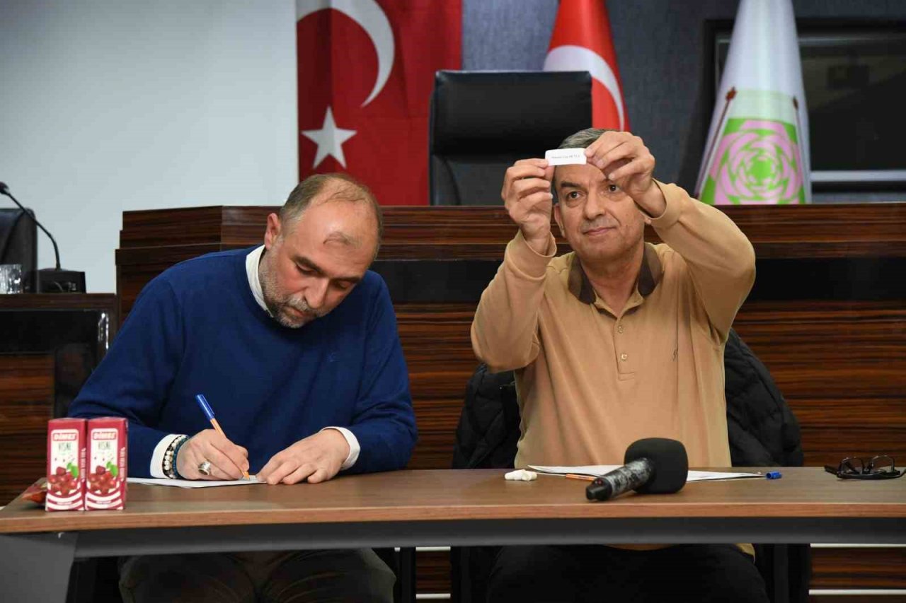 Isparta Belediyesi’ne 4 engelli personel alımıyla ilgili kura çekimi yapıldı