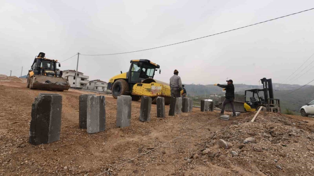 Karesi Belediyesi’nden 468 bin metrekare parke taşı