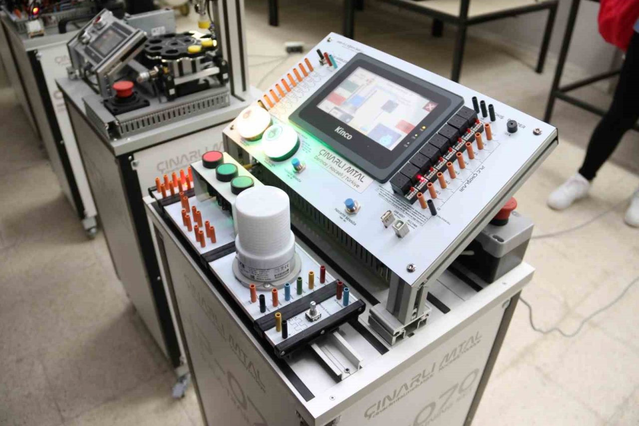 Meslek lisesi öğrencilerine sera ve atölye desteği