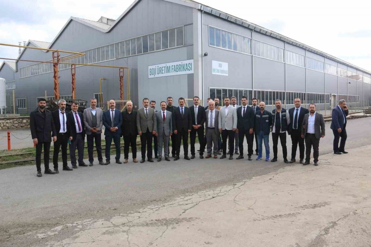 MHP Sivas milletvekili adayı İpek: "Şehrimizin tamamını 6. Bölge Teşvik çerçevesine aldırırsak işsizlik tamamen bitecek"
