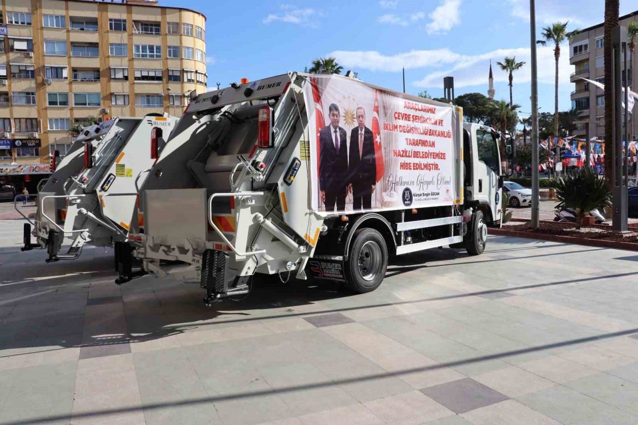 Nazilli Belediyesi’nin filosuna 2 araç daha katıldı