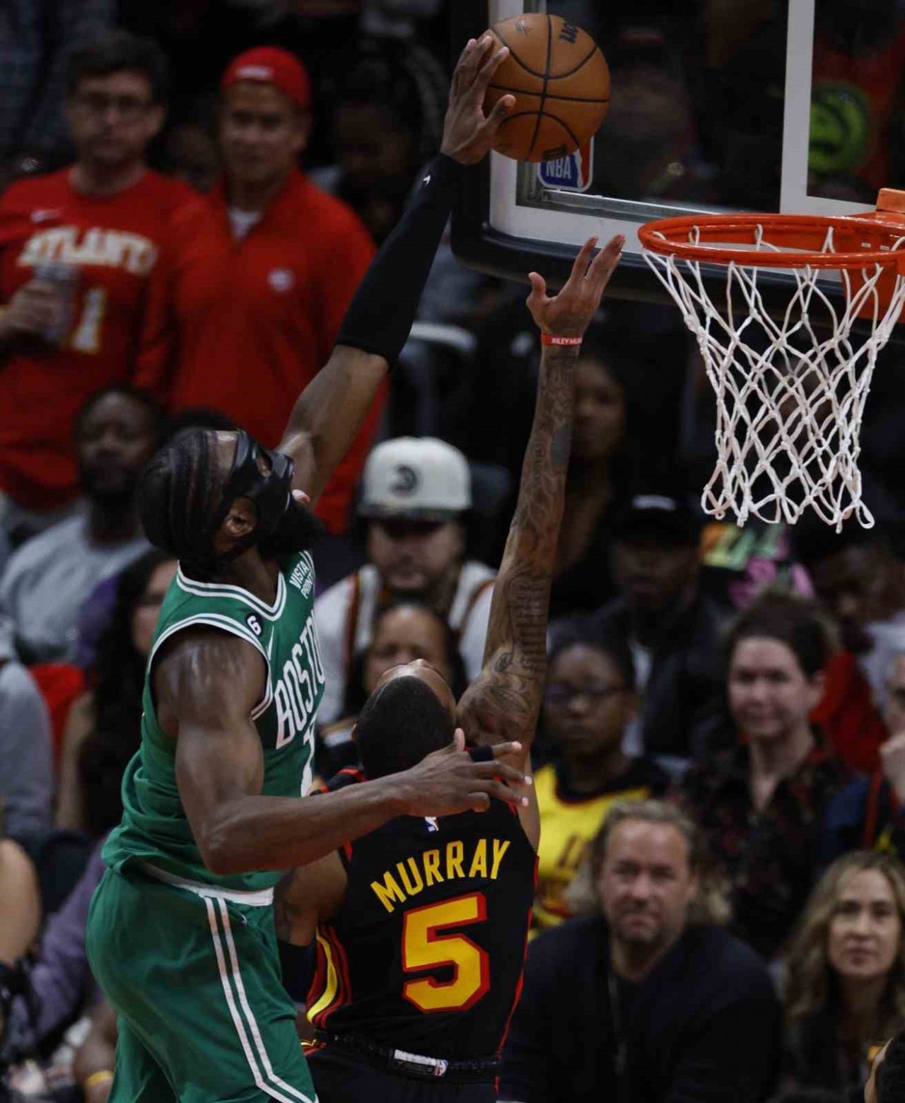 NBA’de Boston Celtics, konferans yarı finaline yükseldi