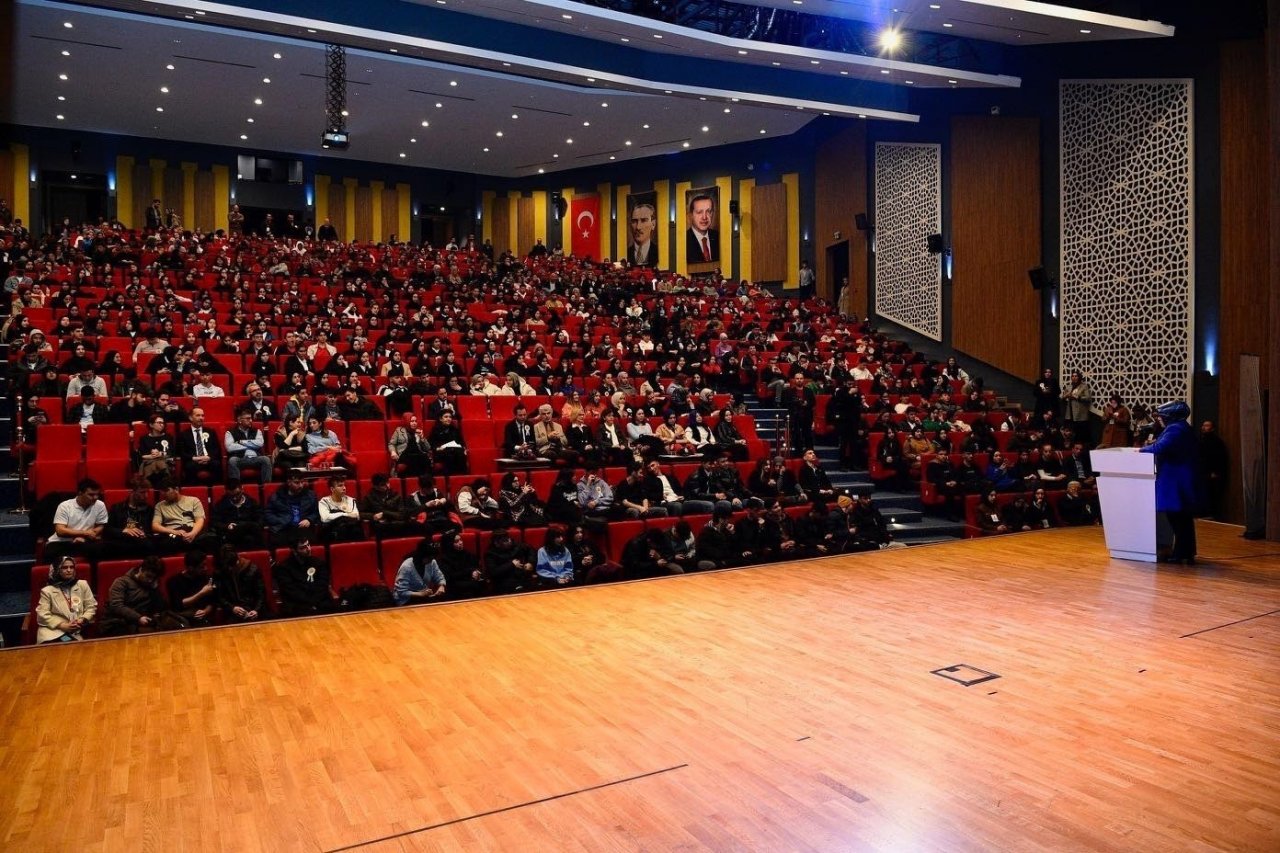 Sancaktepeli gençlere kariyer yolunda büyük destek