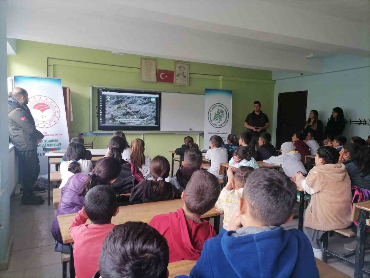 Siirt’te öğrencilere doğayı koruma eğitimi verildi