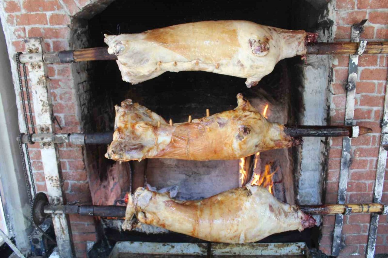 Osmanlı mutfağından kalma lezzet: Sırık kebabı