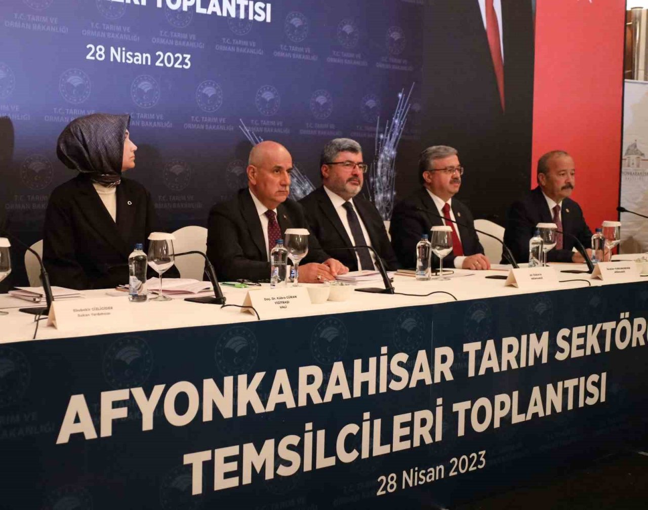 Bakan Kirişçi’den afet bölgesindeki arıcılara büyük müjde: