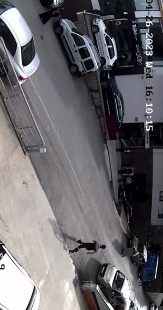 Olası bir facianın önüne geçmek için böyle mücadele verdi