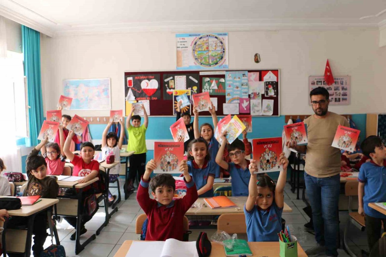 TBV Başkanı Erk: “Böbrek sağlığı için 3 beyazdan uzak durmalıyız”