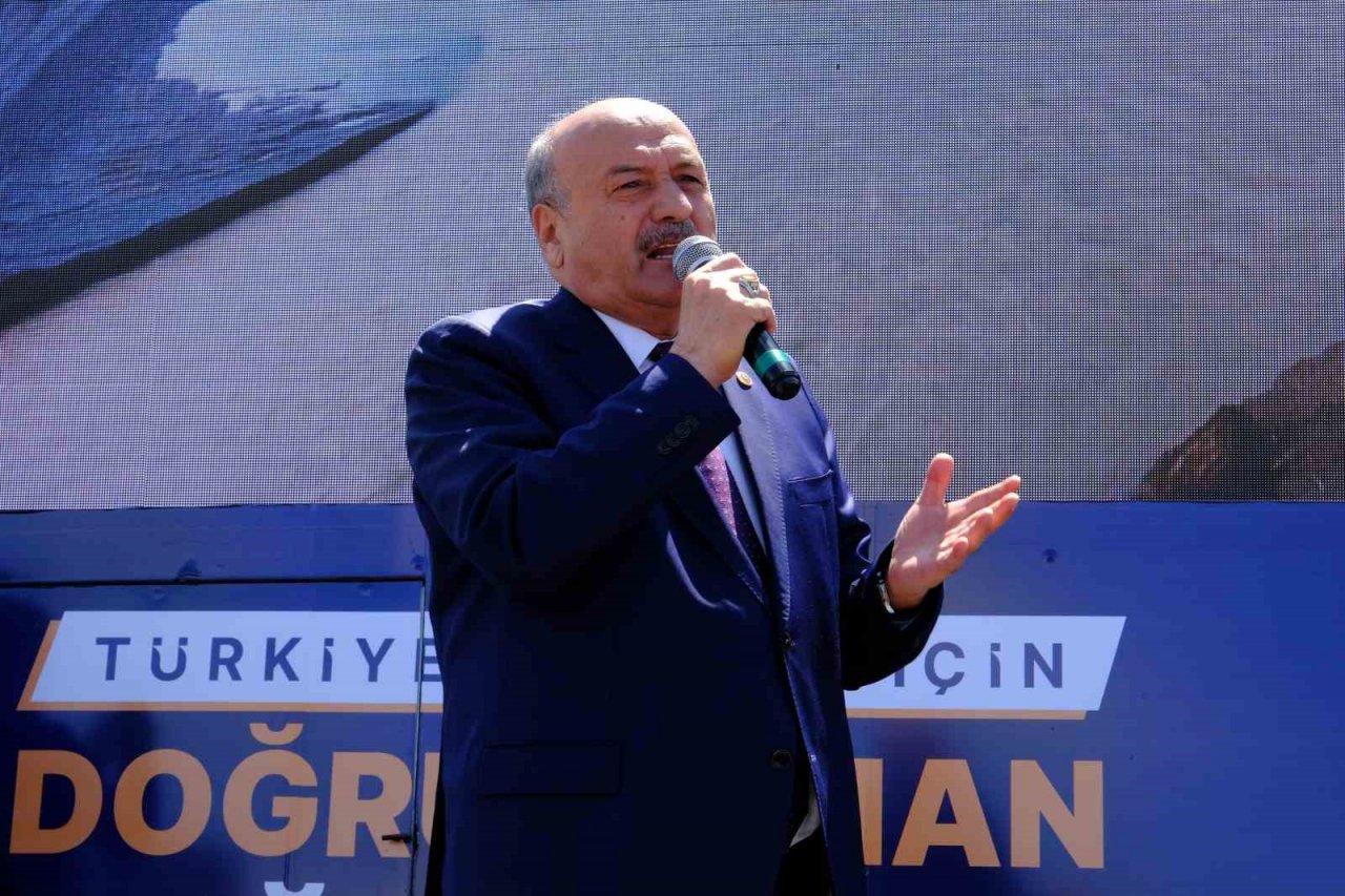 AK Parti Erzincan’ın ‘seçim ofisi’ coşkuyla açıldı