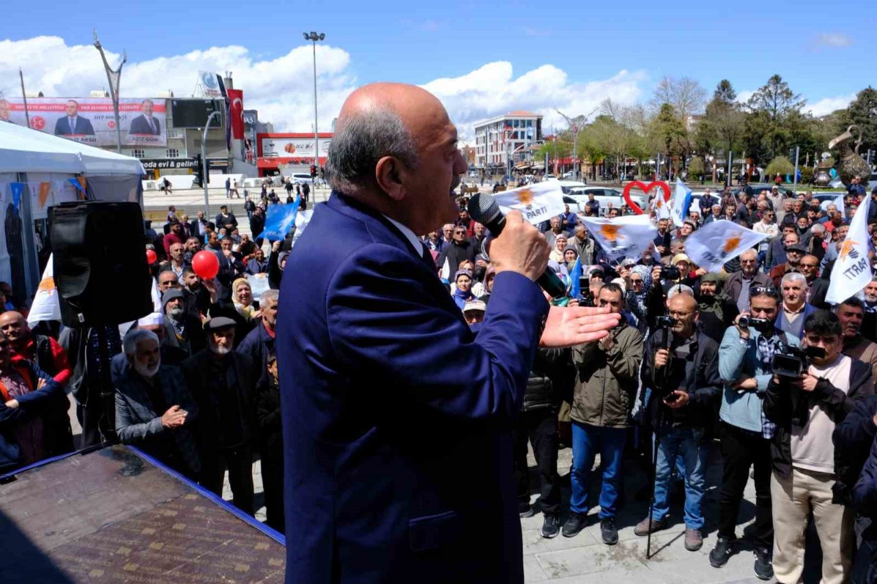 AK Parti Erzincan’ın ‘seçim ofisi’ coşkuyla açıldı