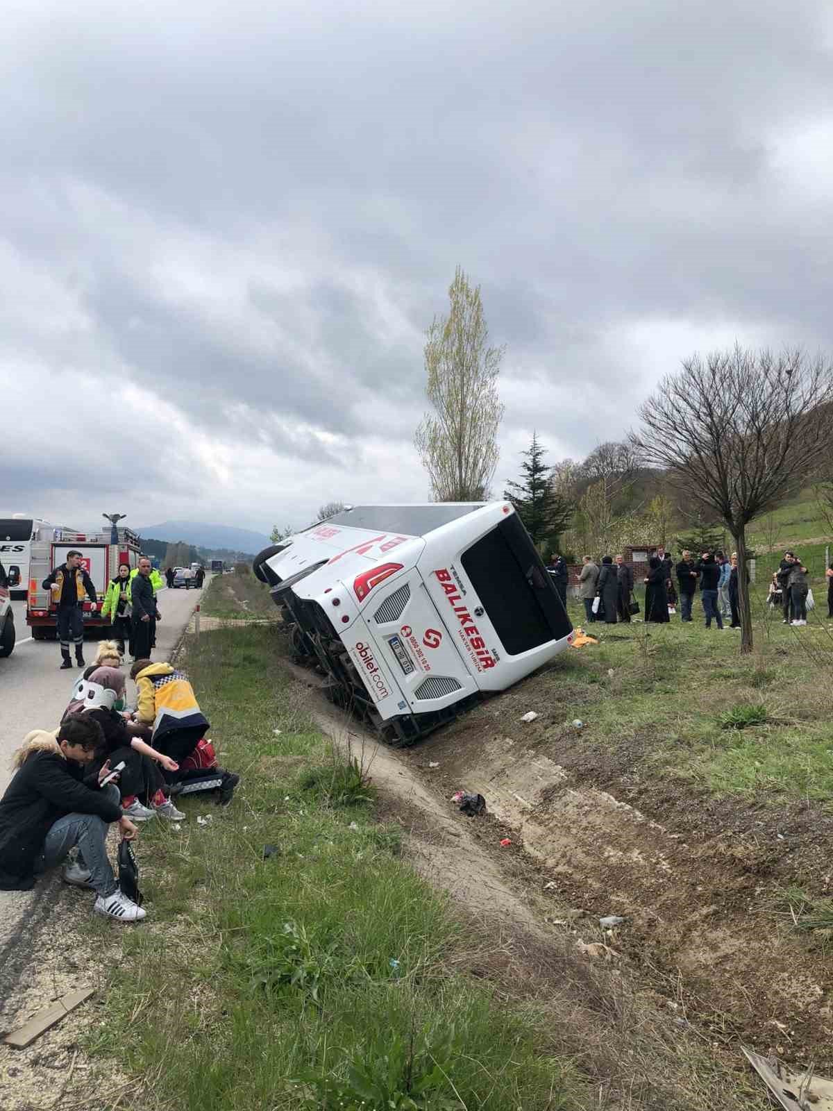 Bilecik’te otobüs kazası, 1’i ağır 12 yaralı