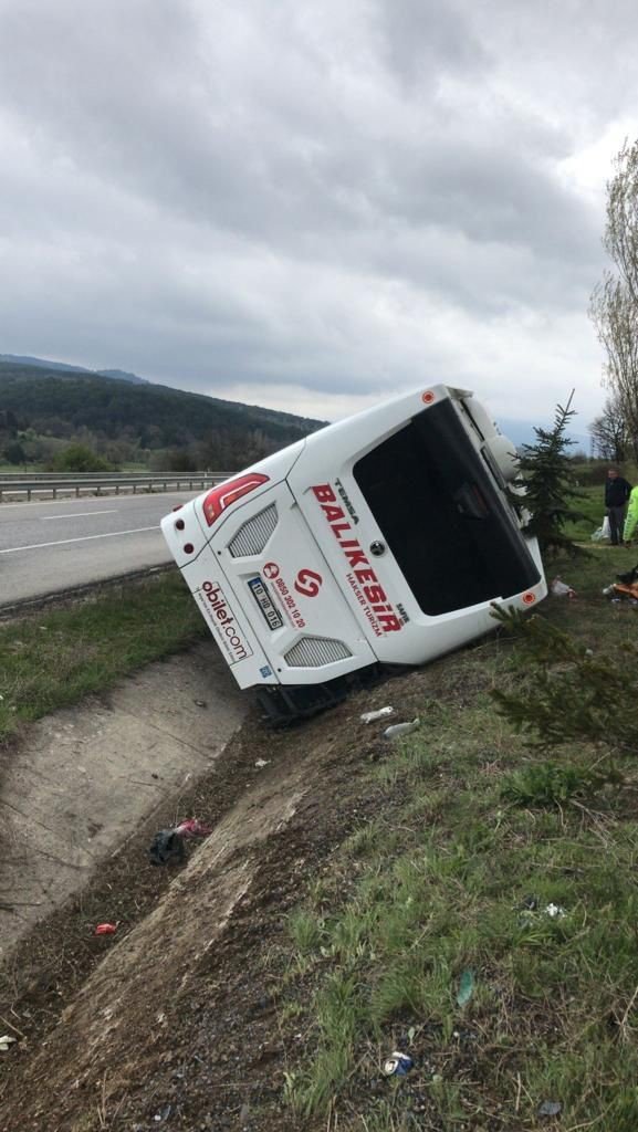 Bilecik’te otobüs kazası, 1’i ağır 12 yaralı