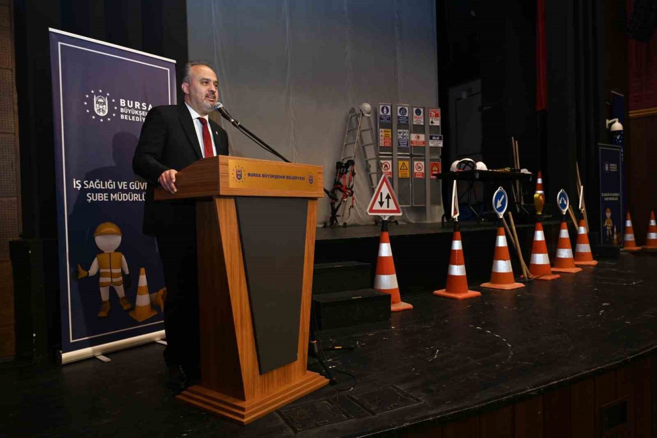 Bursa’da iş sağlığı ve güvenliği sahnede anlatıldı