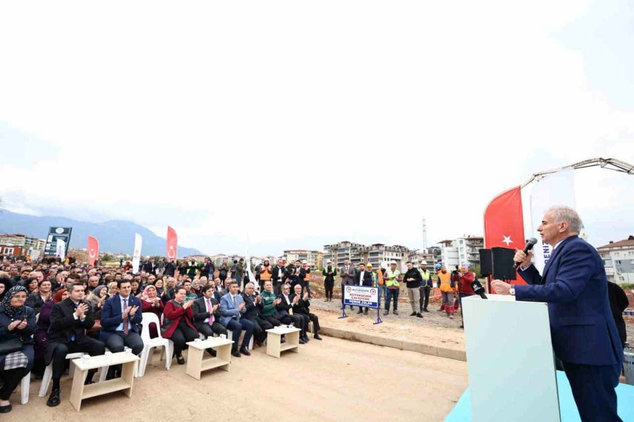 Denizli’nin en büyük içme suyu deposunun temeli atıldı