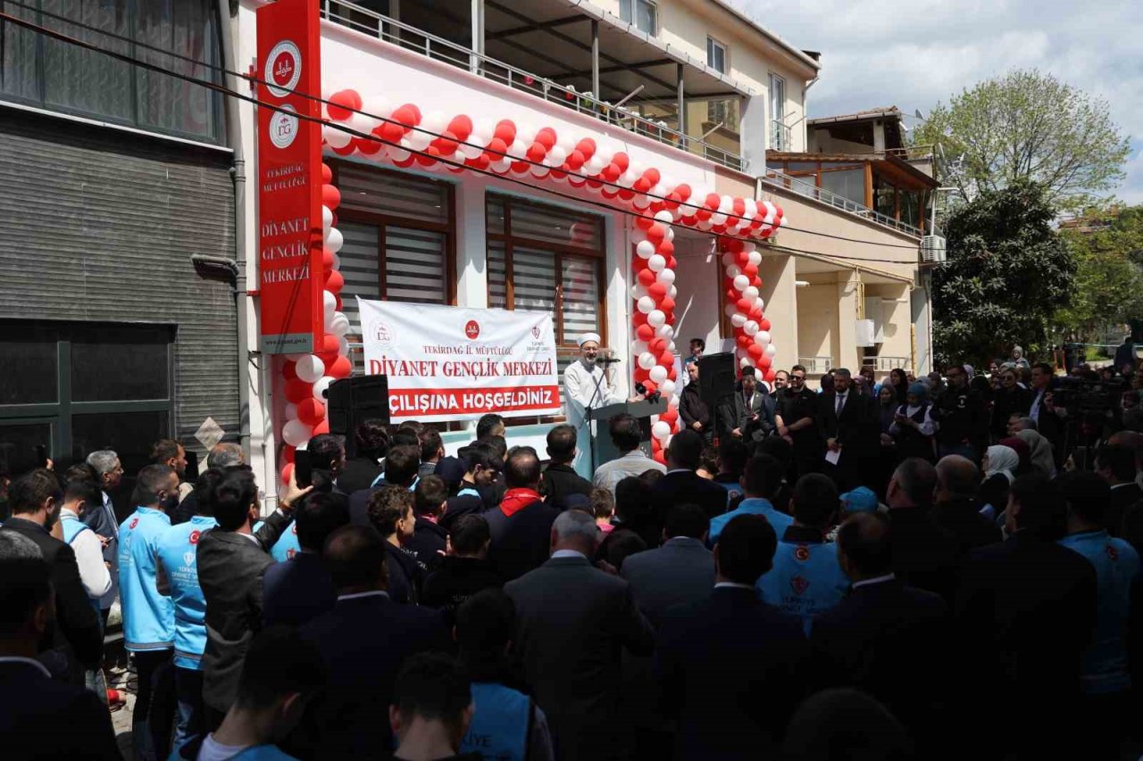 Diyanet İşleri Başkanı Erbaş: “Gençlerimizi daha iyi yetiştirmek için büyük bir gayretin içerisinde olacağız”