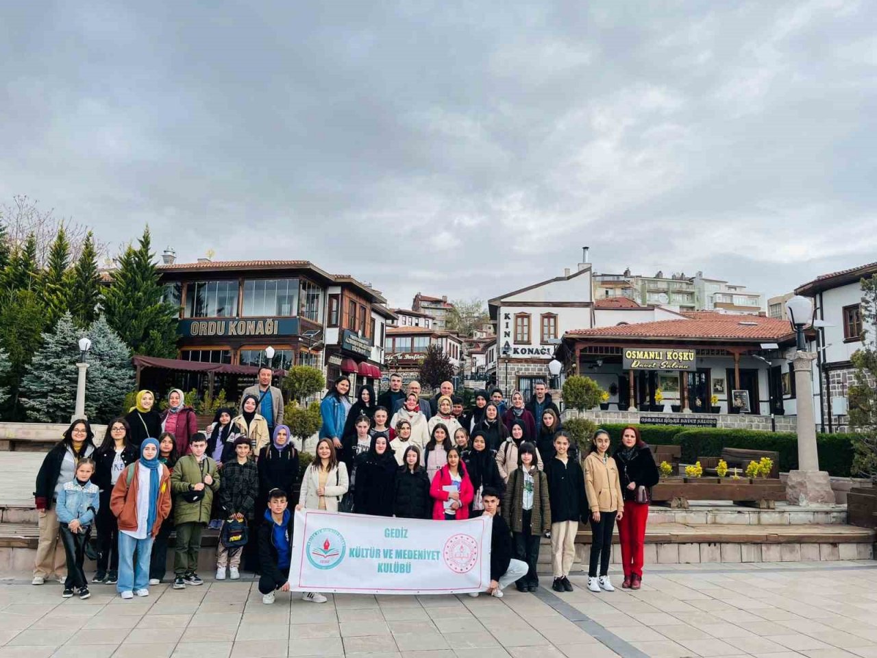 Gediz’de en çok okuyan öğrencilere Ankara gezisi