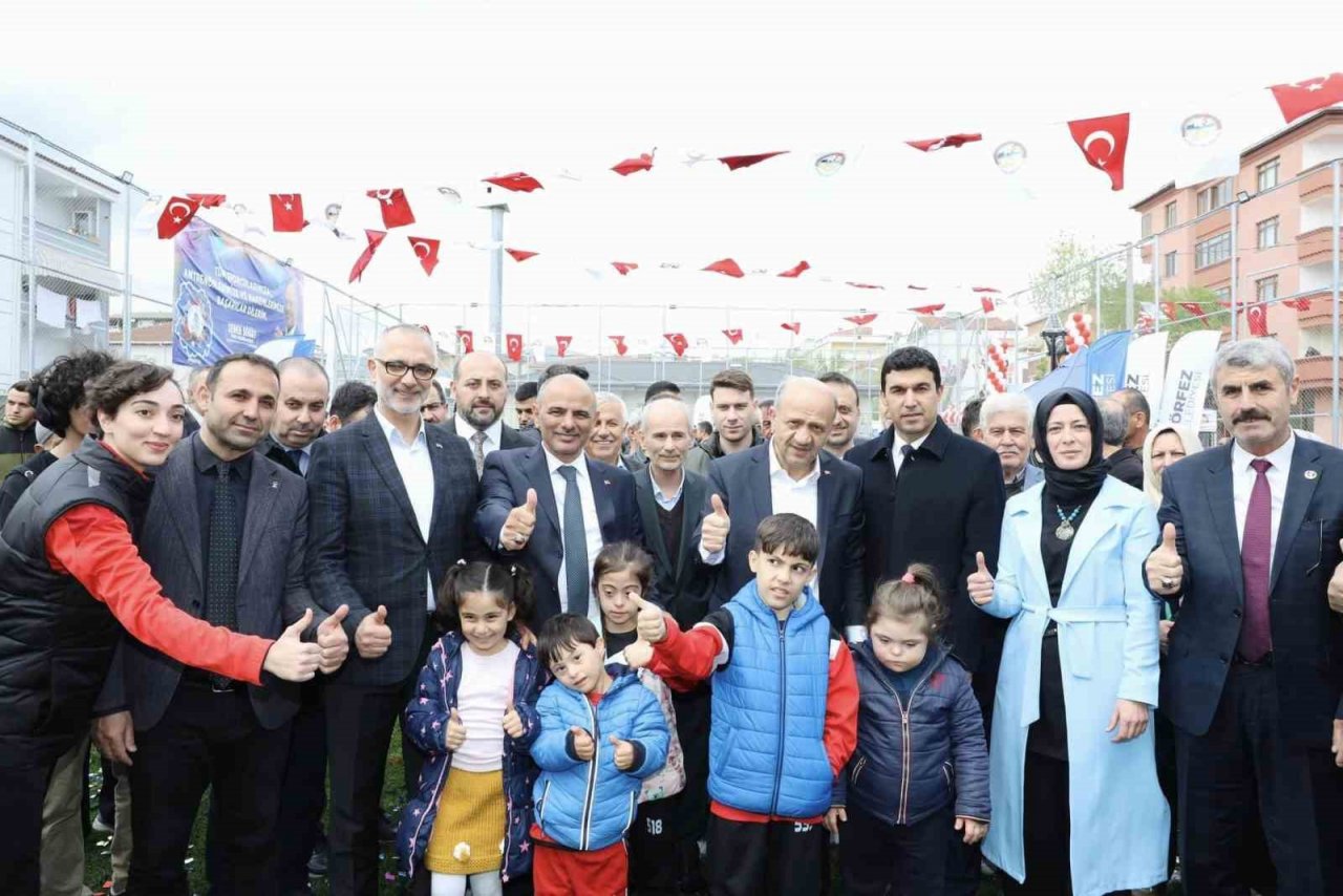 Esentepe-Kuzey Spor Tesisi açıldı