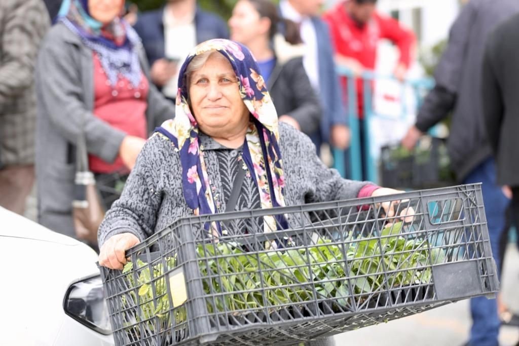 Merkezefendi’de 400 bin fide üreticiyle buluştu