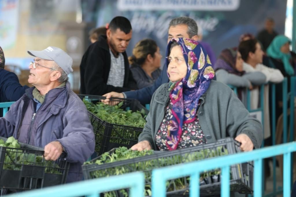 Merkezefendi’de 400 bin fide üreticiyle buluştu