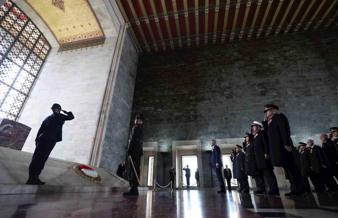 Bakan Akar, OYAK’ın 63. Olağan Genel Kuruluna katıldı