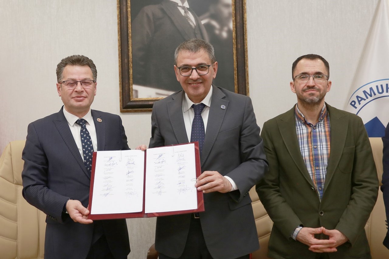 PAÜ ile Sağlık İşçileri Sendikası arasında toplu iş sözleşmesi imzalandı