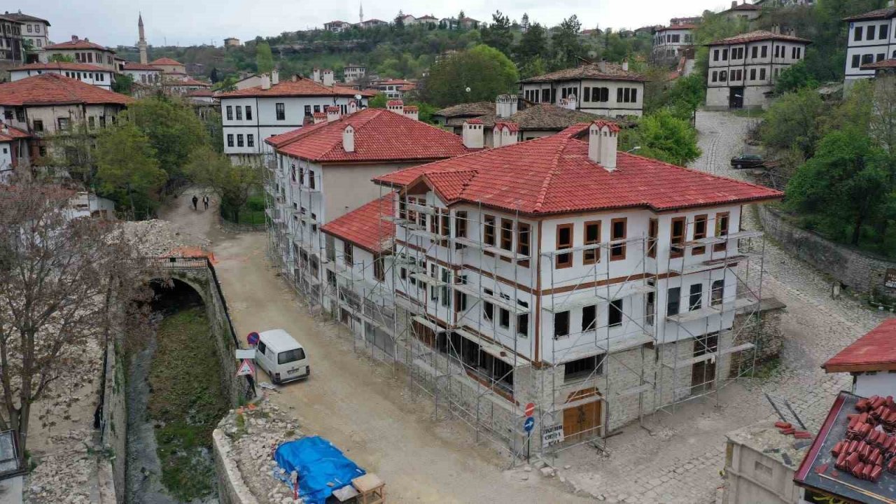 Safranbolu’da han arkasında çalışmalar hızlandı