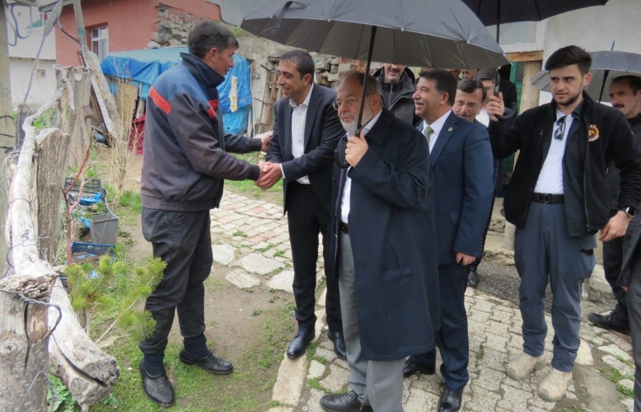 Akdağ, Tekman’da aile büyüklerini ziyaret etti