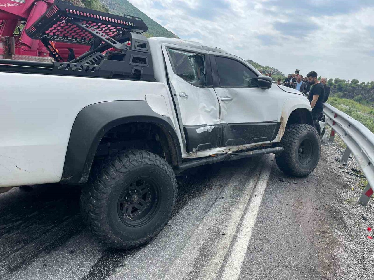 Siirt’te pikap ile kamyon çarpıştı: 1 yaralı