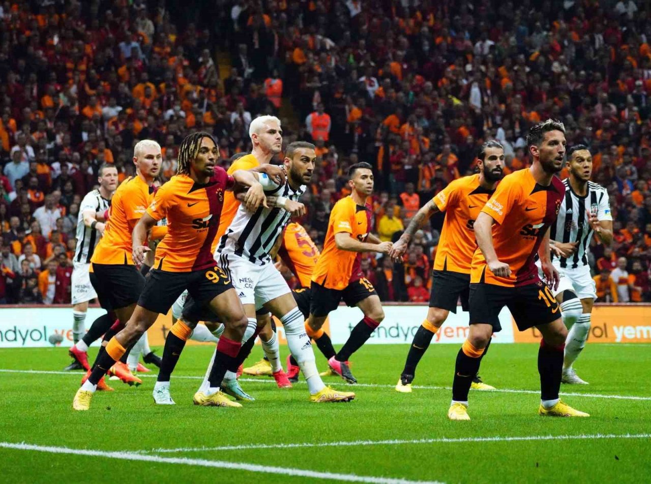 Beşiktaş ile Galatasaray 353. randevuda