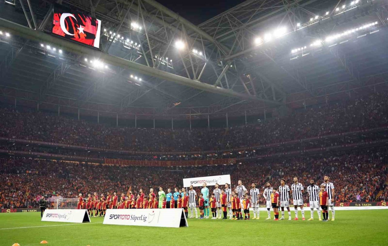 Beşiktaş ile Galatasaray 353. randevuda
