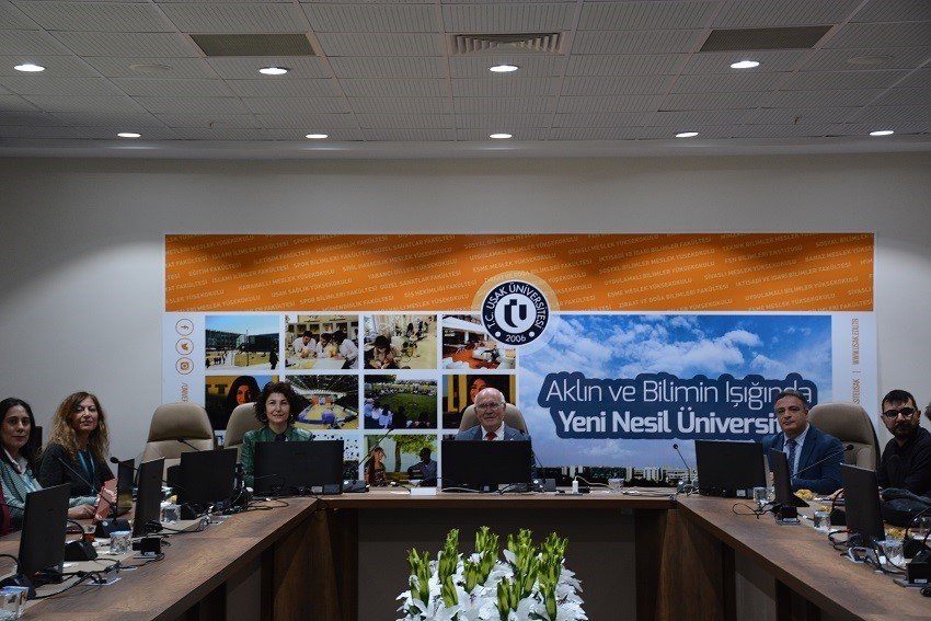 Uşak Üniversitesi’nden Akreditasyon başarısı