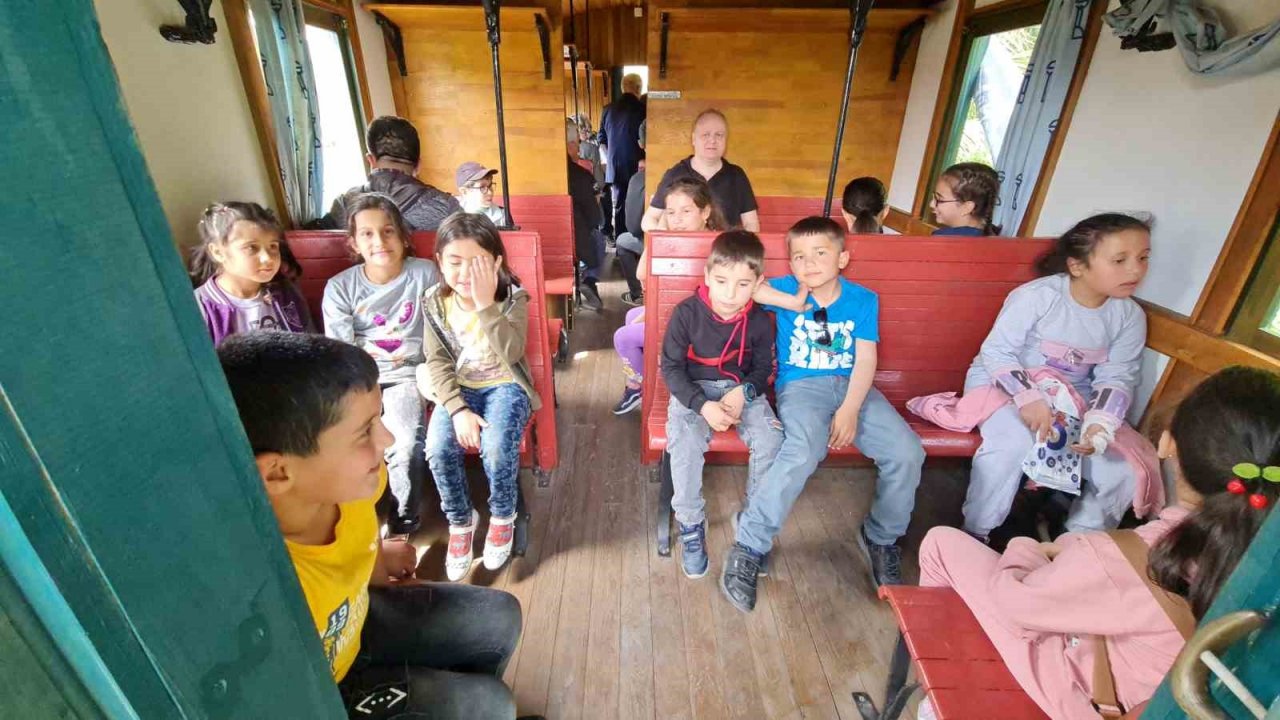 Yenipazarlı çocuklar yaşadıkları çevreyi öğreniyor