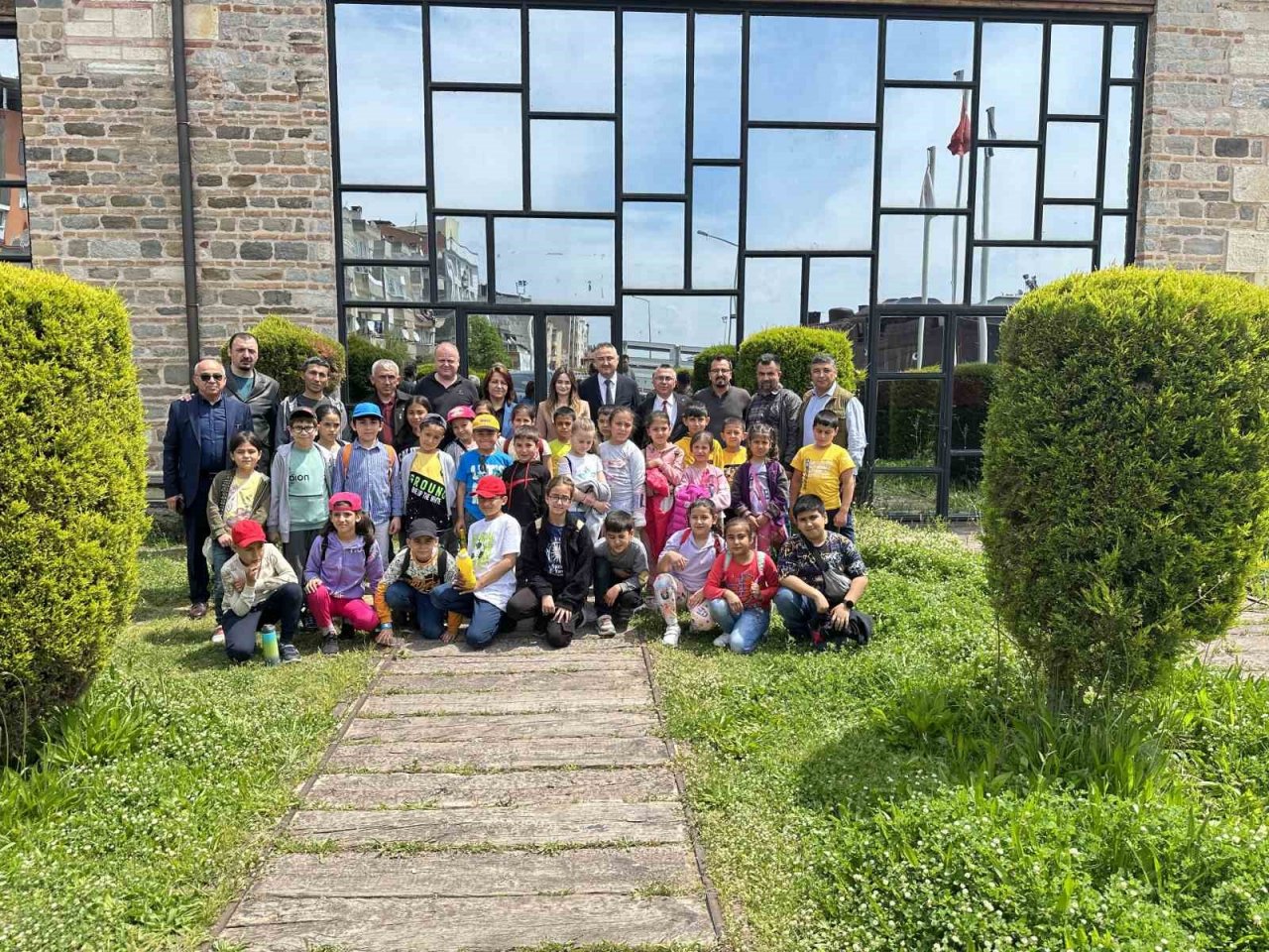 Yenipazarlı çocuklar yaşadıkları çevreyi öğreniyor