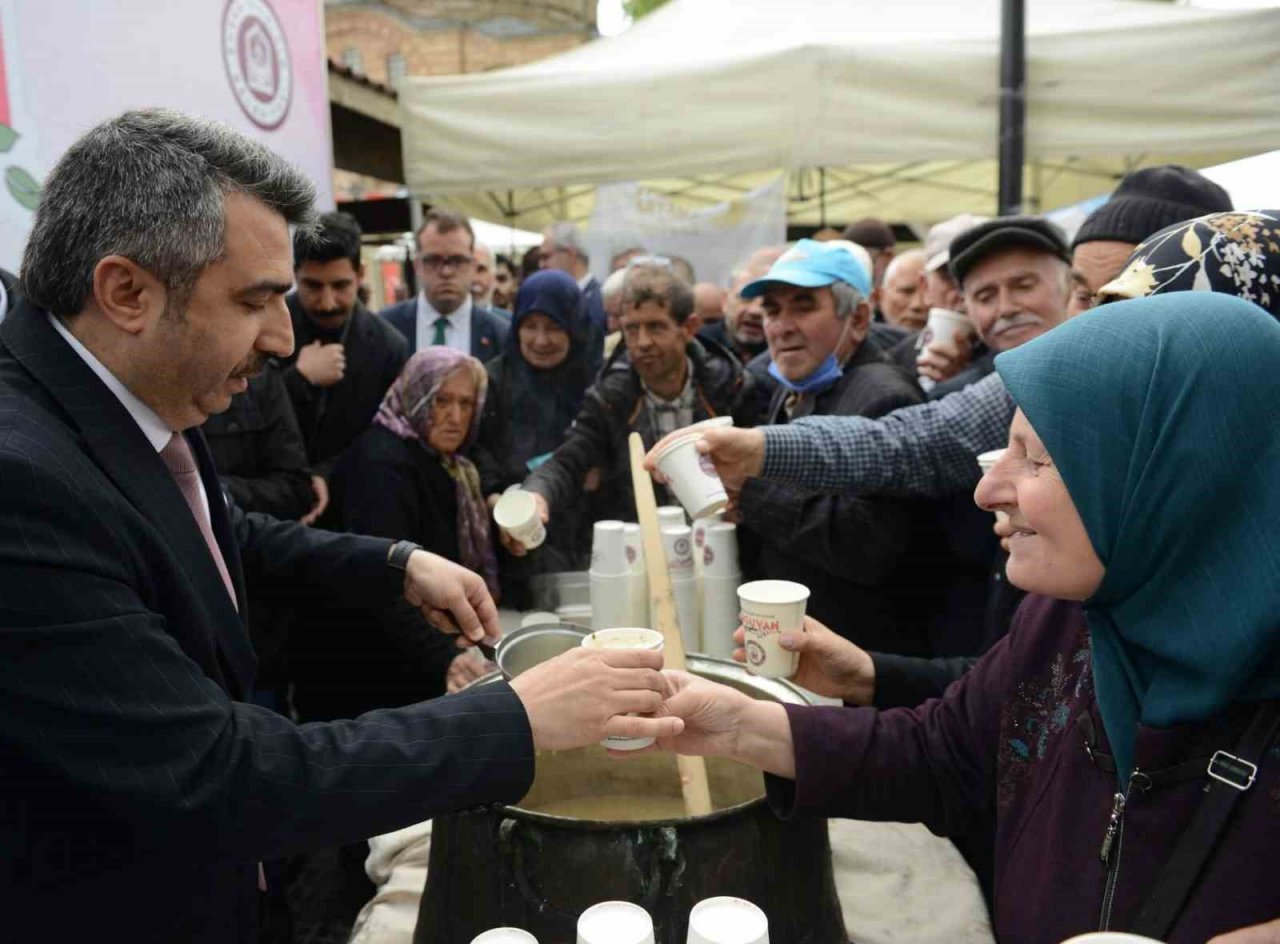 600 yıllık Erguvan Bayramı geleneği Yıldırım’da yaşatılıyor