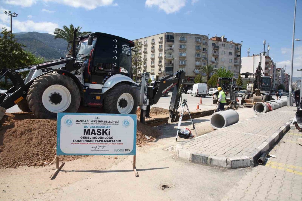 Avni Gemicioğlu Caddesinin 2. etap çalışmaları başladı