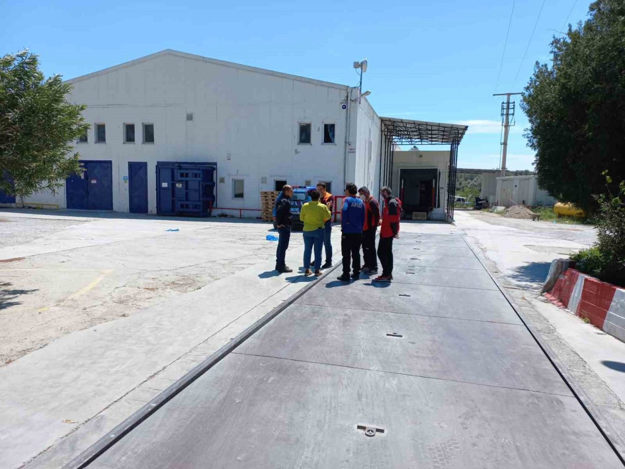 Aydın’da amonyak gazından etkilenen 2 işçi hastaneye kaldırıldı