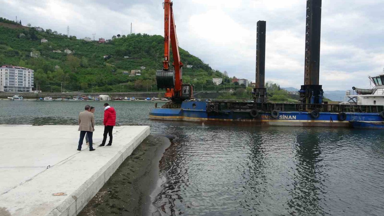 Balıkçı tekneleri limanlarına artık daha rahat girip çıkabilecek