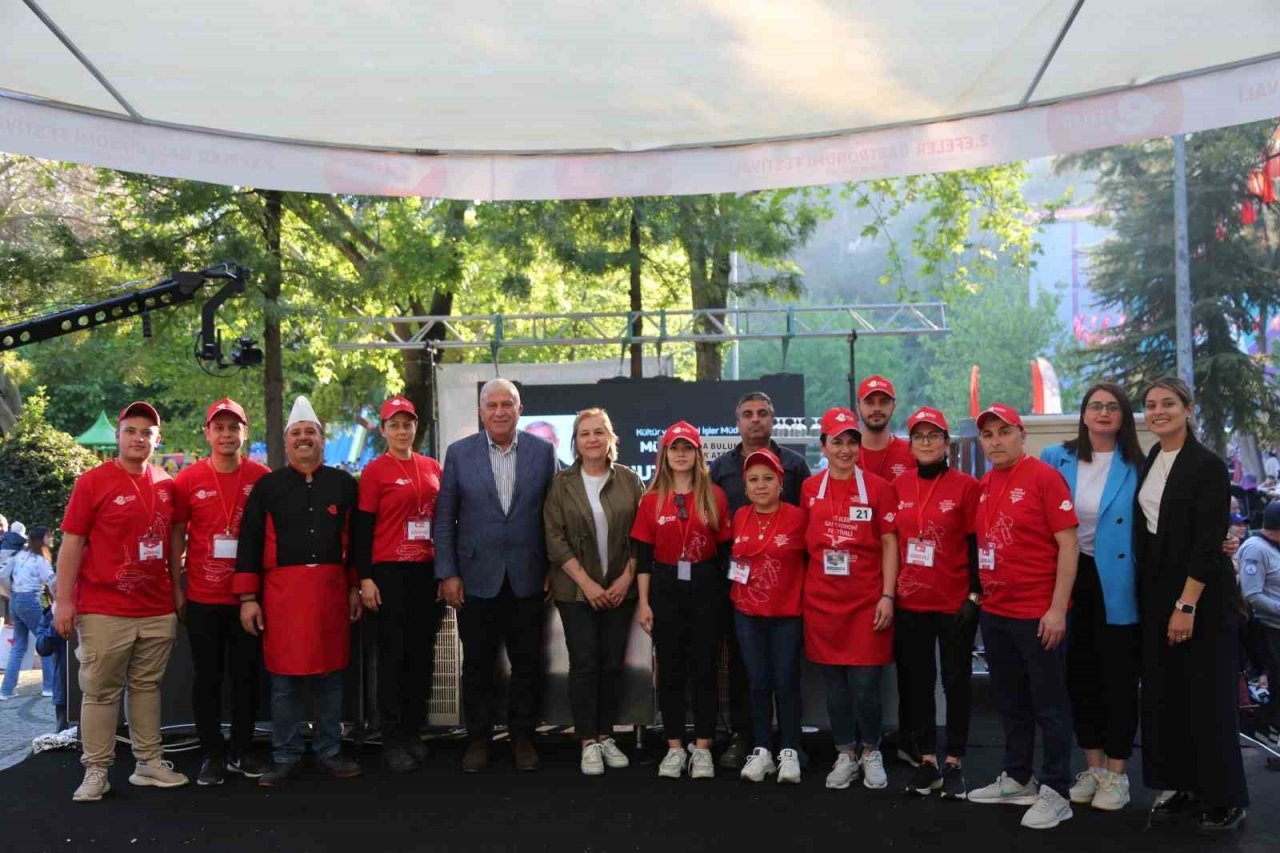 Efeler’de ’Münür Alikoç Gastronomi Festivali’ tamamlandı
