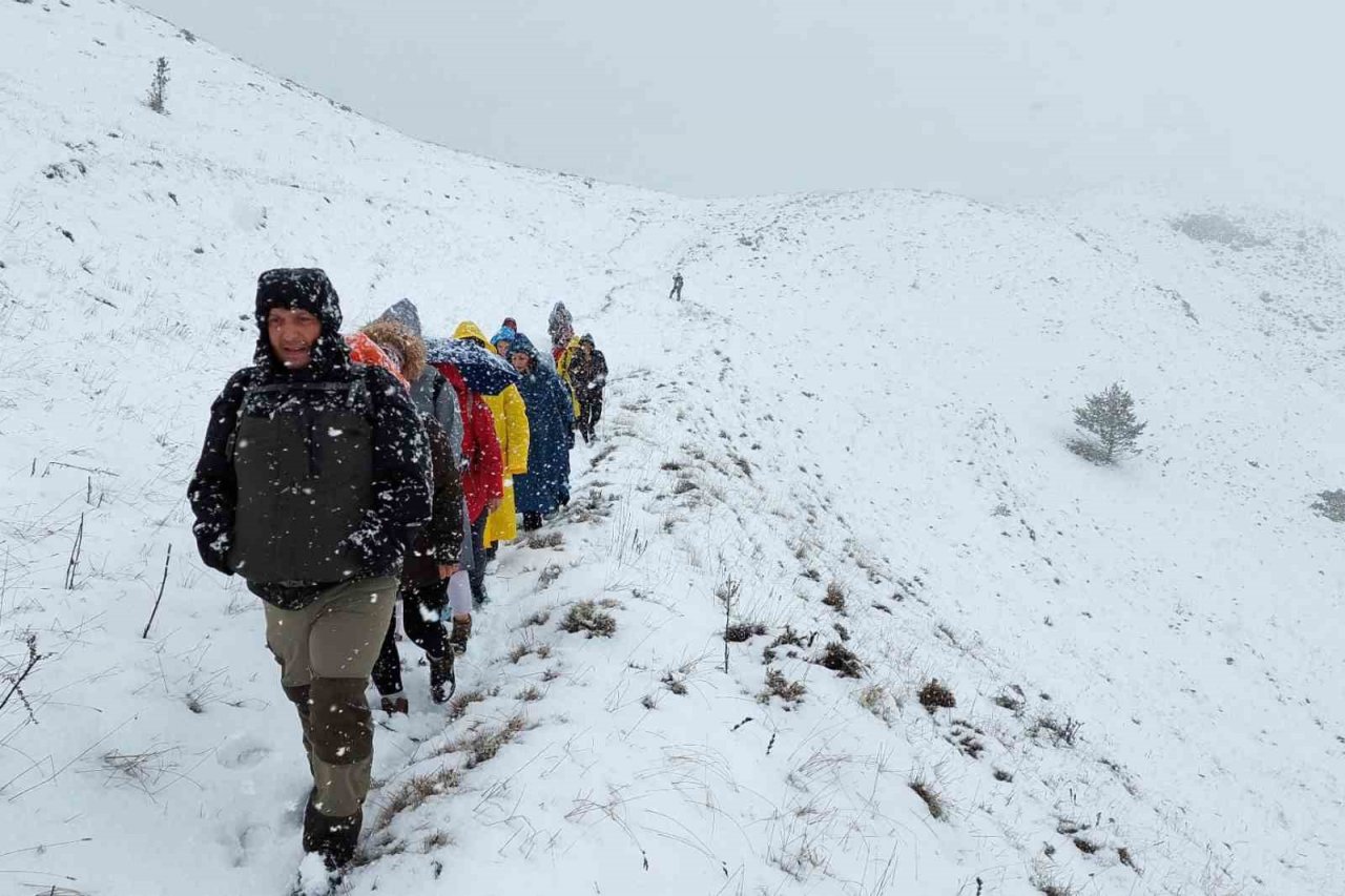 Aynı günde 4 mevsimi yaşadılar