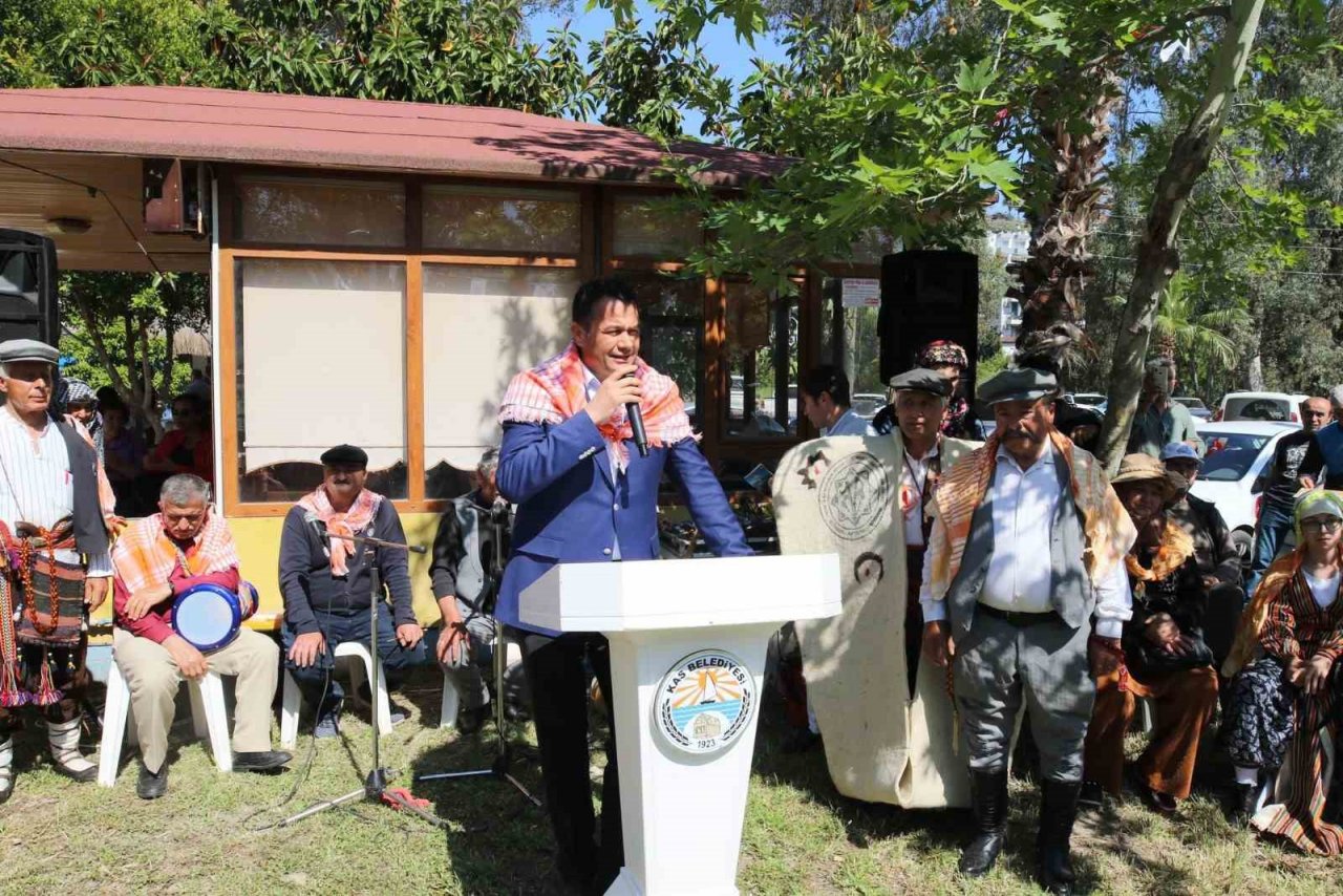 Kaş’ta Likya Su Yolu Yürüyüşü ve Patara Yörük Göçü düzenlendi