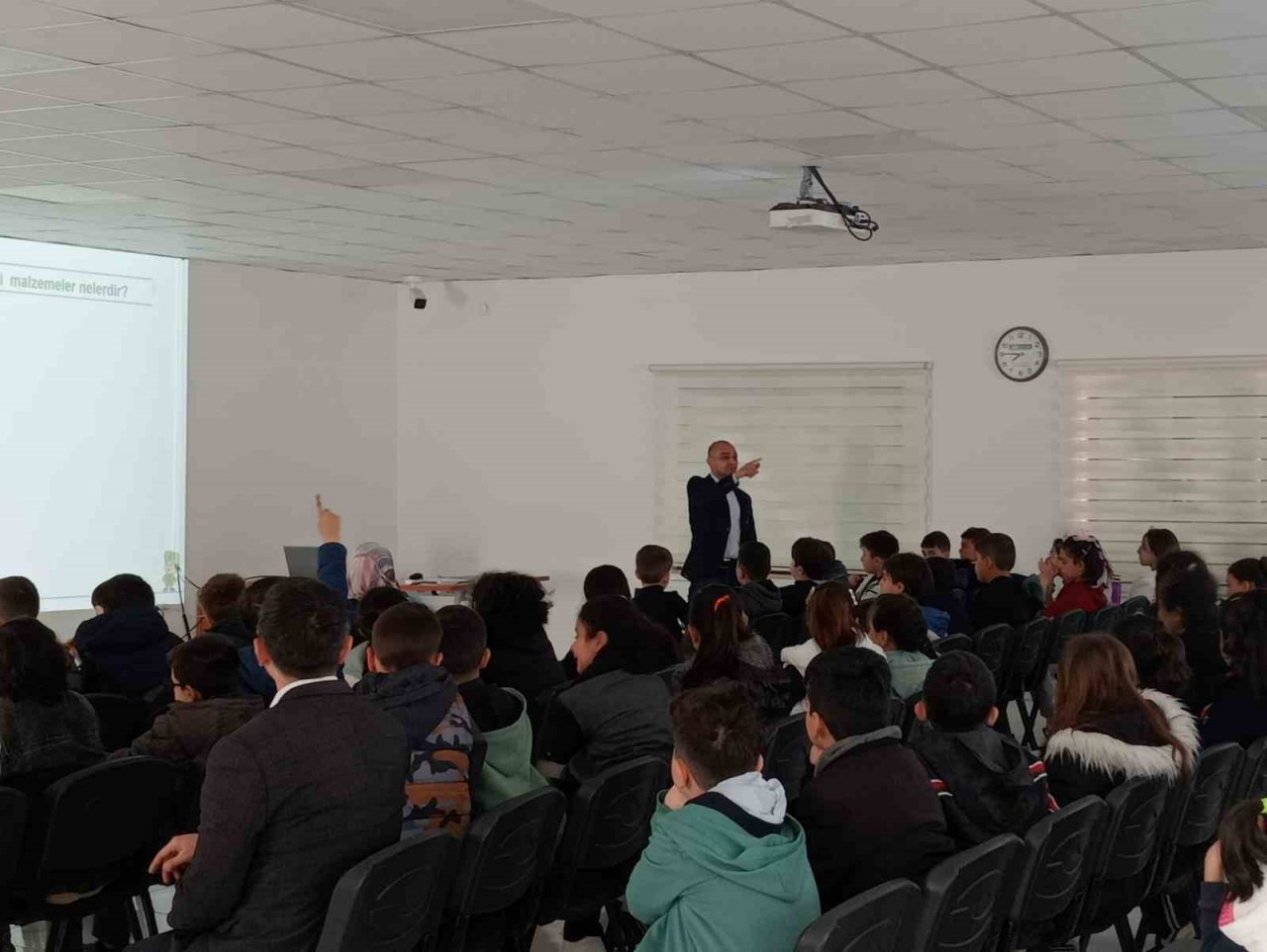 Melikgazi’de Öğrencilere Sıfır Atıkla İlgili Farkındalık Eğitimi