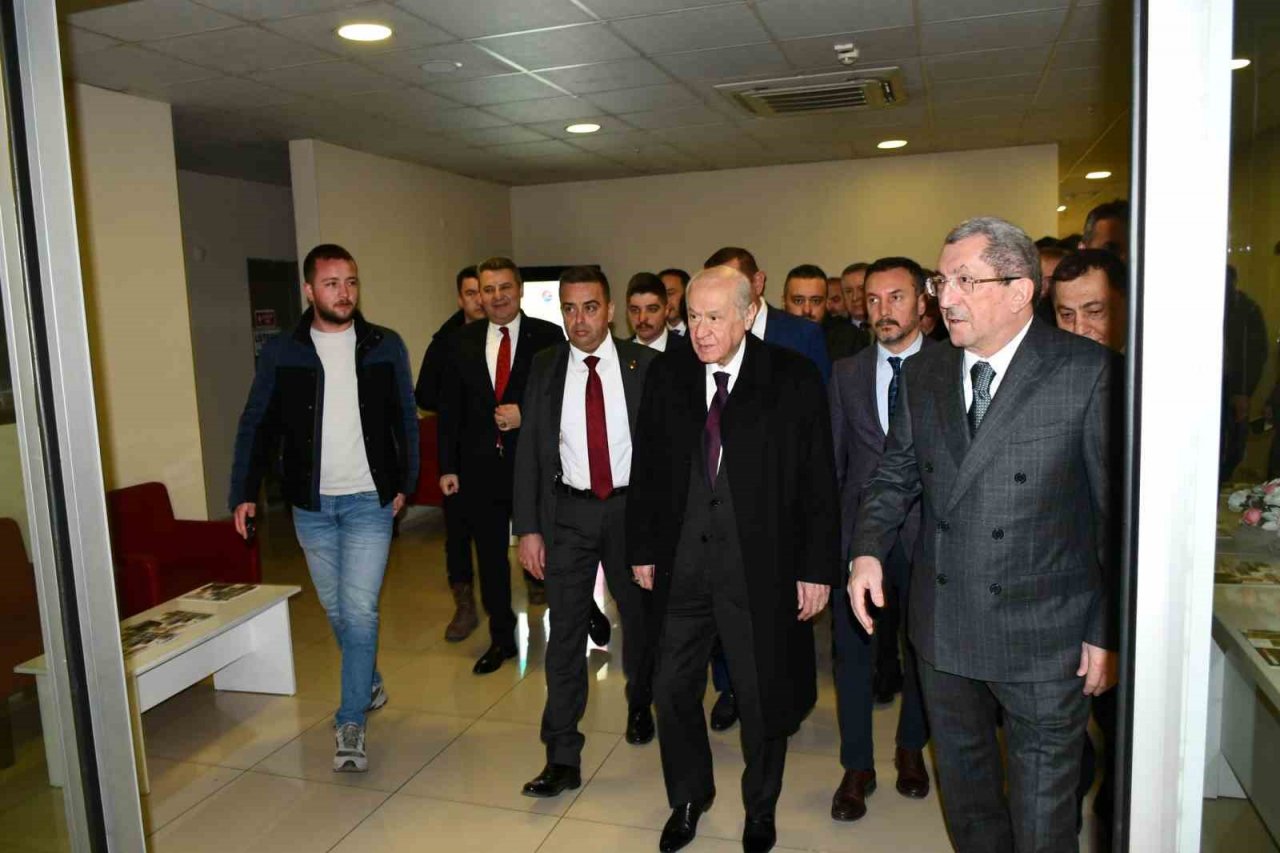 MHP lideri Bahçeli, Başkan Vergili ile görüştü