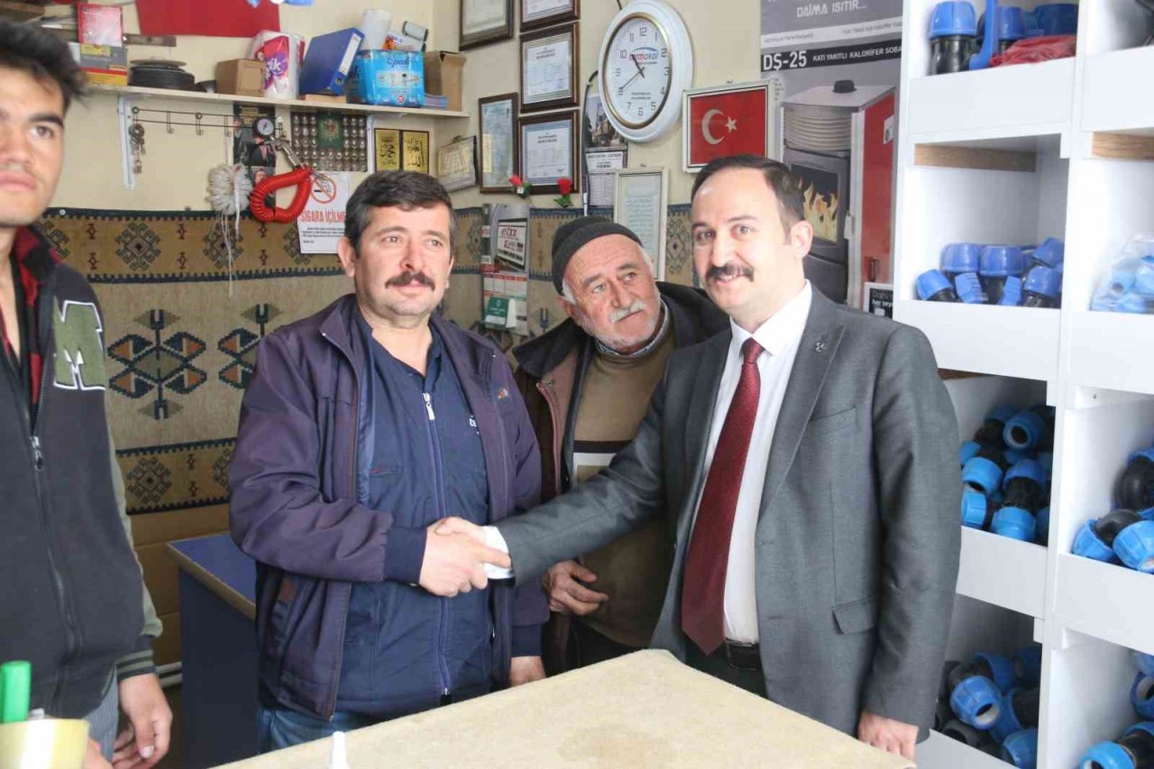 MHP Sivas Milletvekili adayı İpek, hastaları ziyaret etti