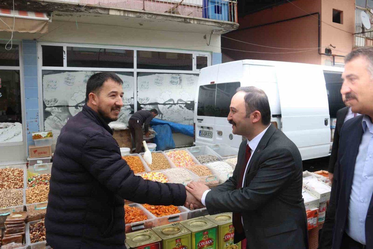 MHP Sivas Milletvekili adayı İpek, hastaları ziyaret etti