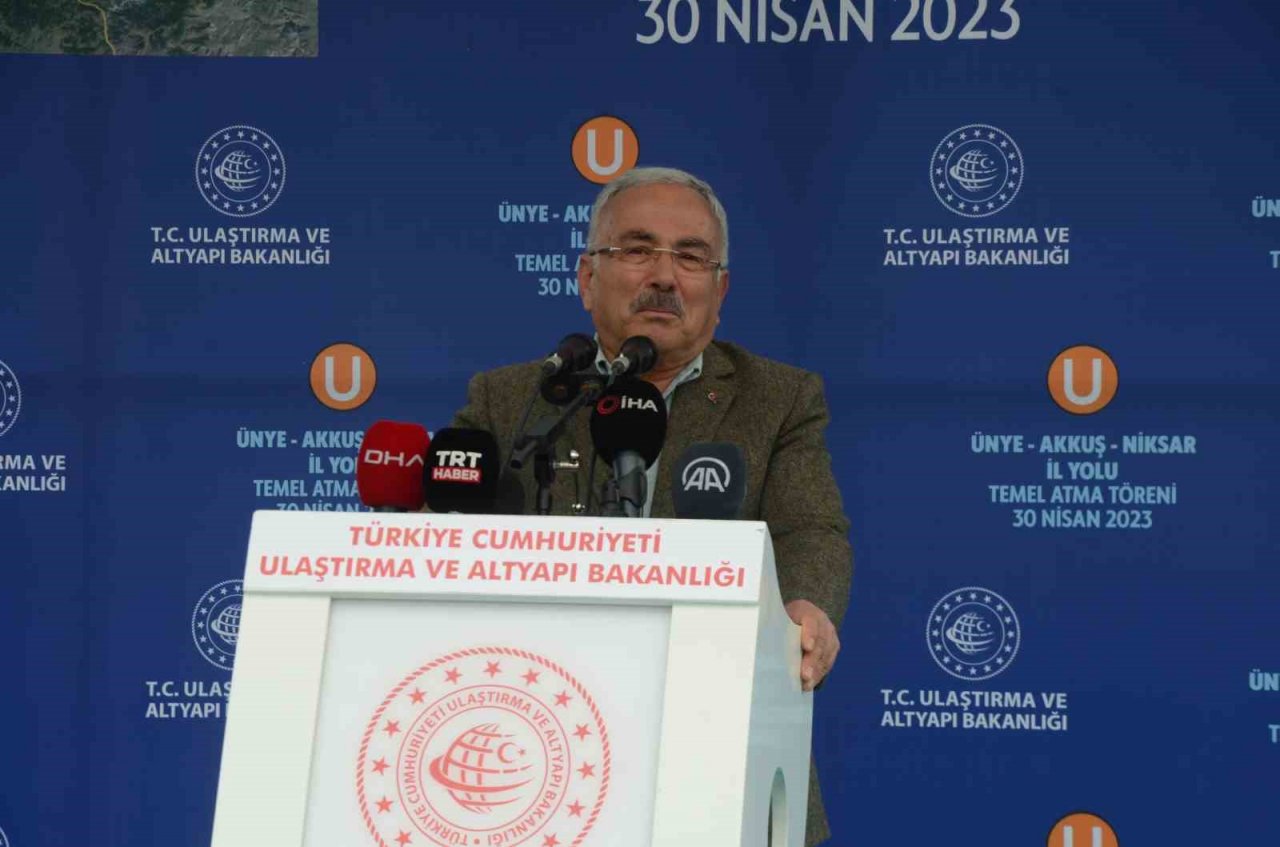 Bakan Karaismailoğlu ve Bakan Özer, Ordu’da yol temel atma programında konuştu