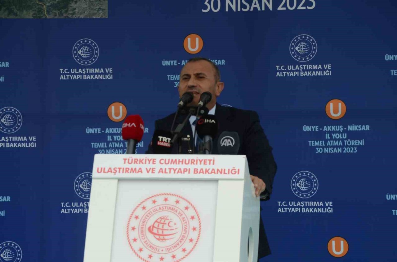 Bakan Karaismailoğlu ve Bakan Özer, Ordu’da yol temel atma programında konuştu