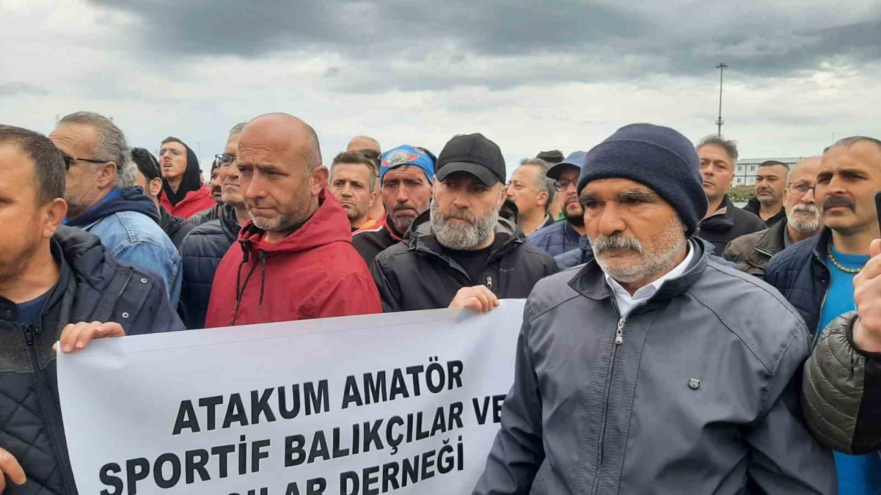 Samsun’da olta balıkçılarından "kıyılarda hukuksuzluk" tepkisi