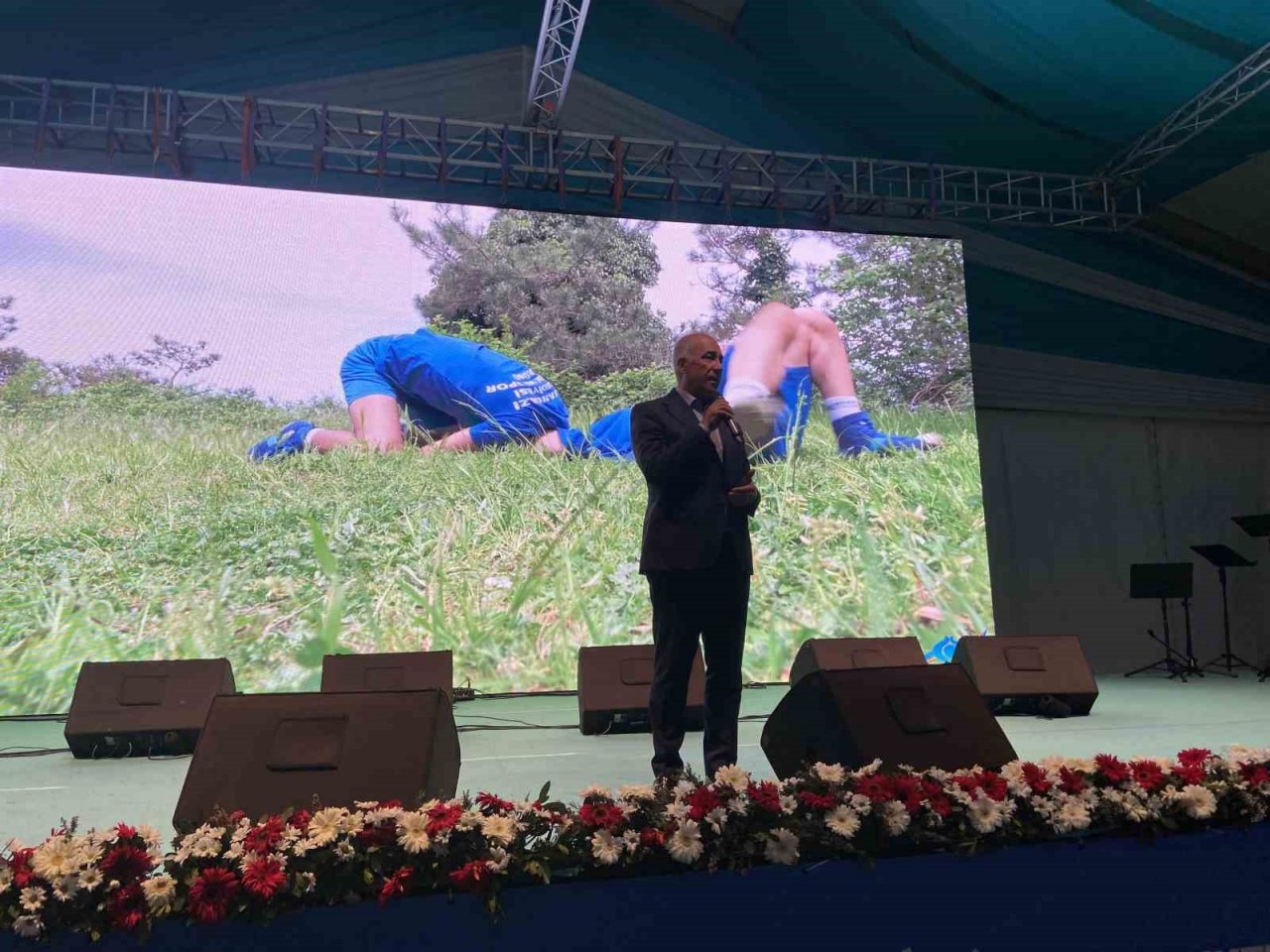 Sultangazi Belediyesi’nden amatör spor kulüplerine 1 milyonluk destek